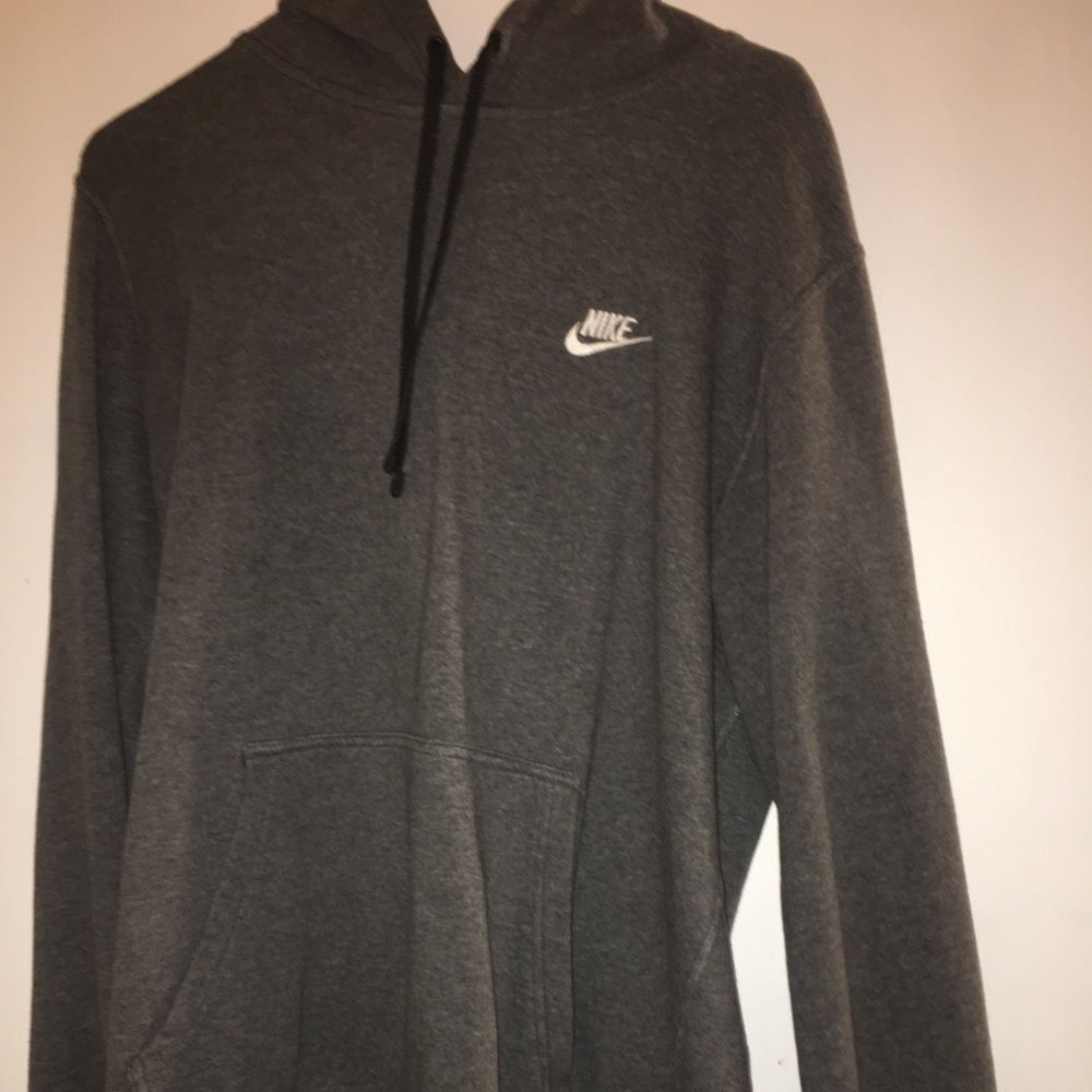size L men’s nike hoodie
